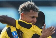 Kervin Arriaga debuta con el AEK Atenas en una goleada que lo mantiene líder
