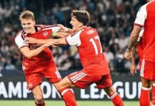 Arsenal golpea en Italia y derrota al Napoli en su debut en la Champions League