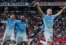 Con diez y en Old Trafford el Manchester City derrotó al United y se queda con el derbi
