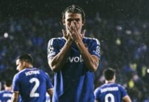 El Como golea 4-1 al Manchester United con un Nico Paz siendo la figura