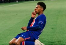 PSG derrota 4-2 al Barça en una batalla de seis goles en Champions League
